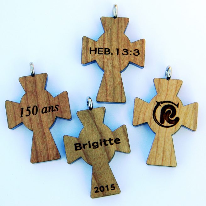 52A - Croix de bois, eucharistie