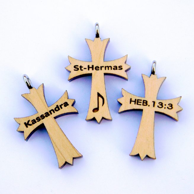 61A - Croix en bois