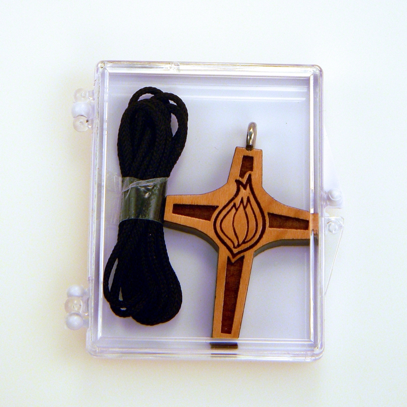 14C - croix en bois, flamme