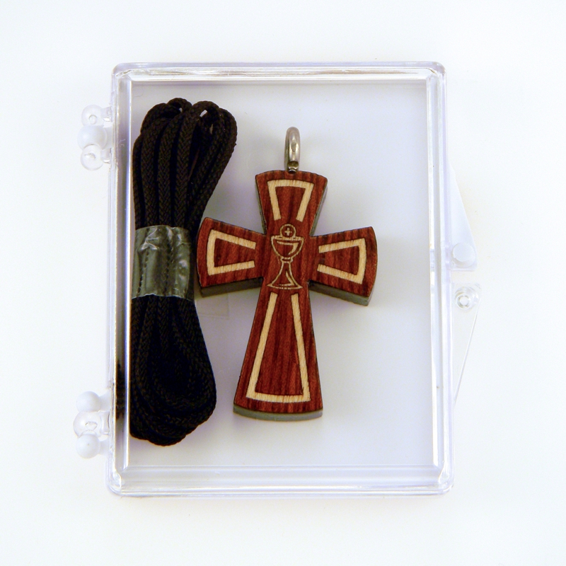 30B - Croix en bois, calice