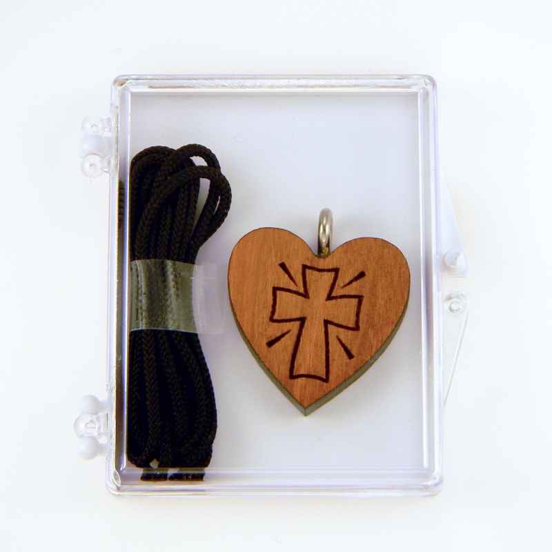 4C- Coeur en bois, croix